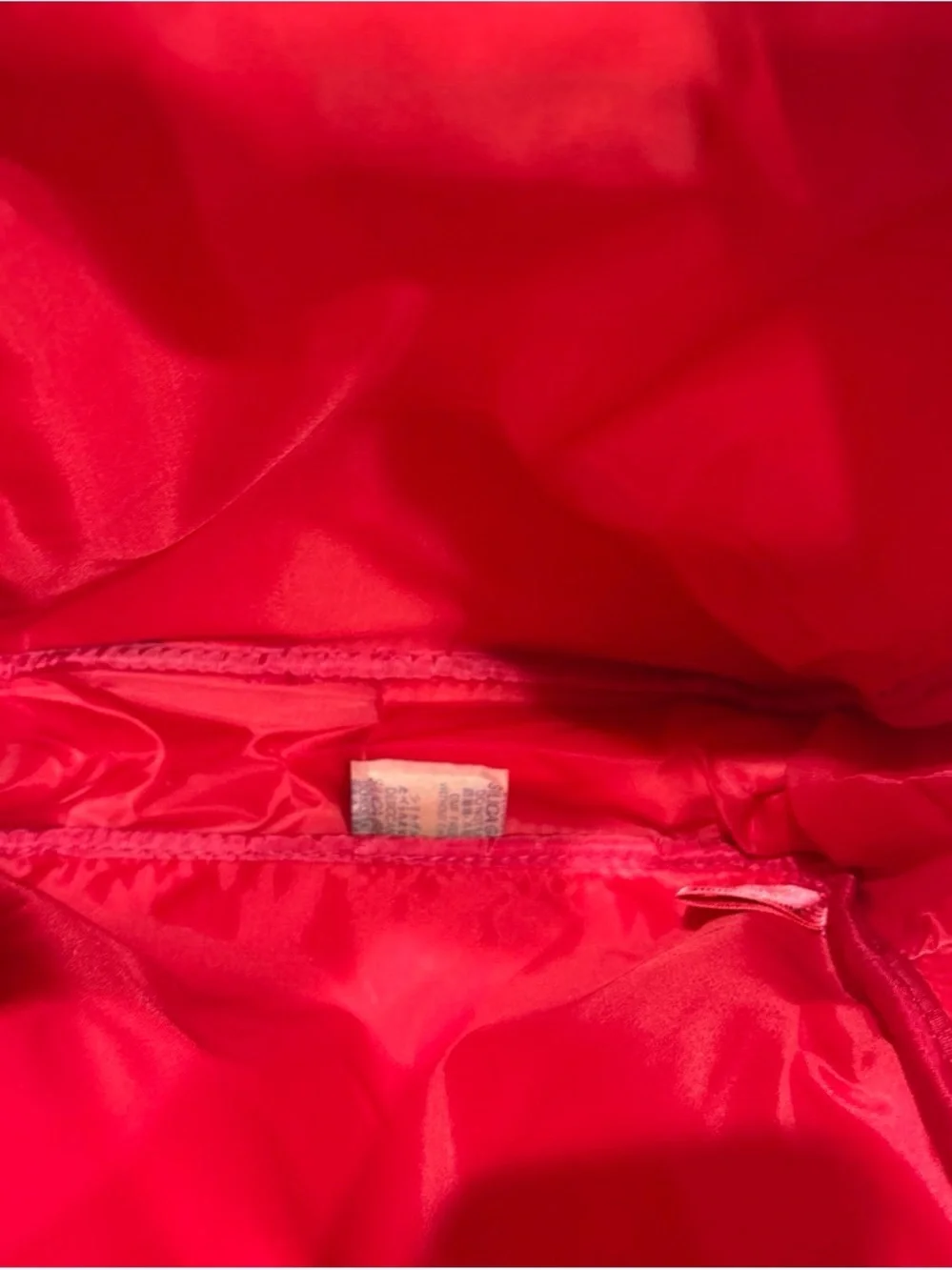 Juicy Couture bold hot